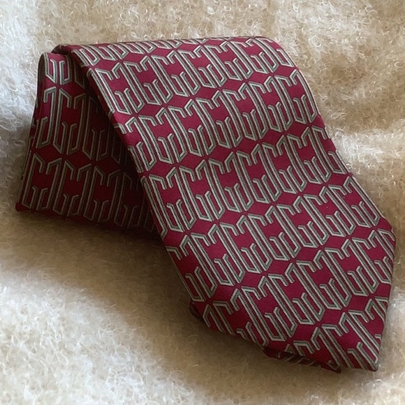 GUCCI Red Monogrammed  Dimensional "G" Vintage Silk Tie Made in ITALY - Picture 14 of 16